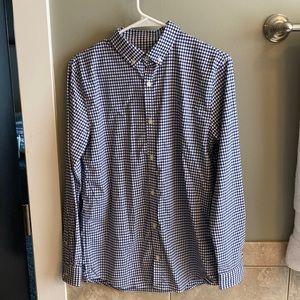 Boys. On the Go Vineyard Vines Gingham shirt